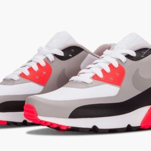 Nike Air Max - Like New